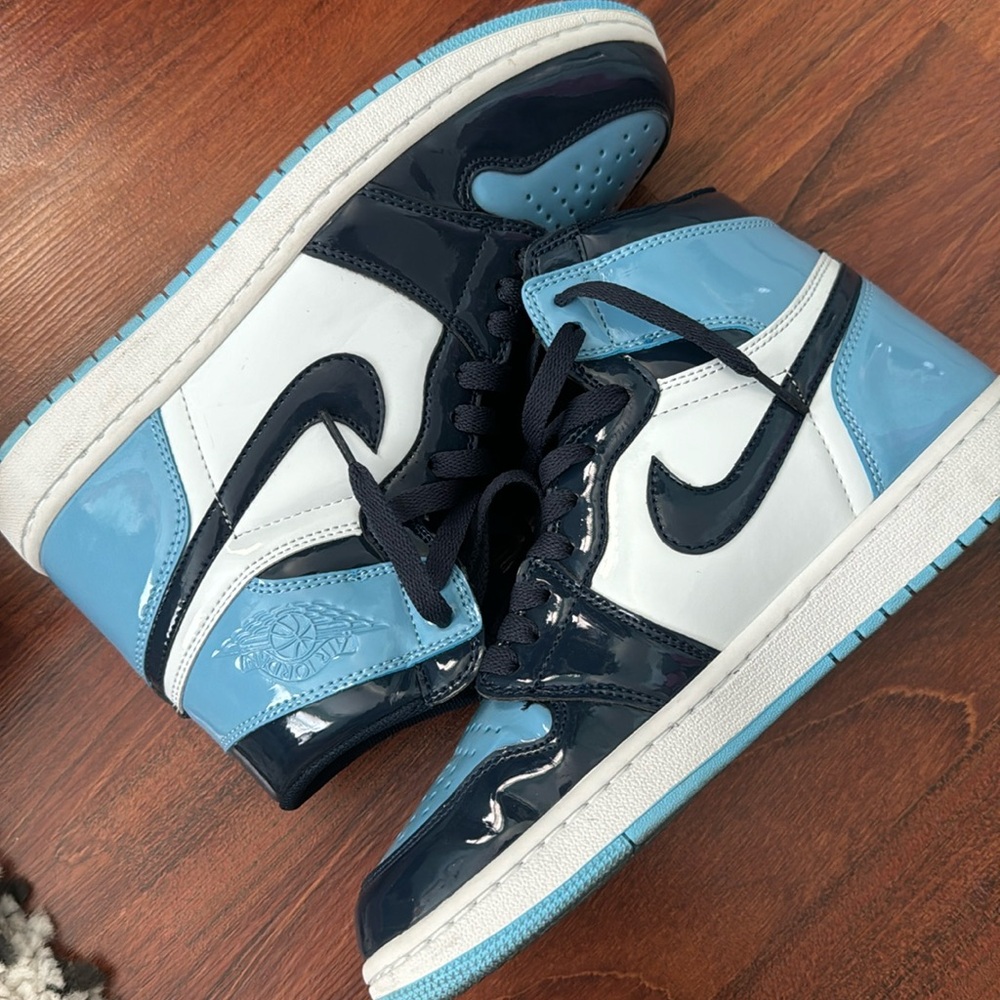 Jordan 1 Retro High UNC Patent